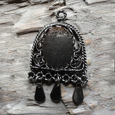 Antiikhõbedane idamaises stiilis ripats/alaga18x13mm