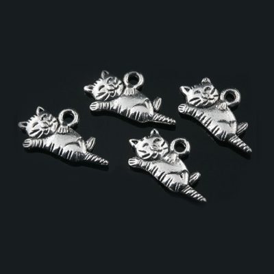 Hõbedane ripats"Laisk kass" 20 x11mm